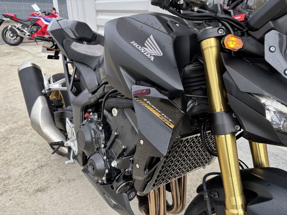 HONDA CB 1000 Hornet 4