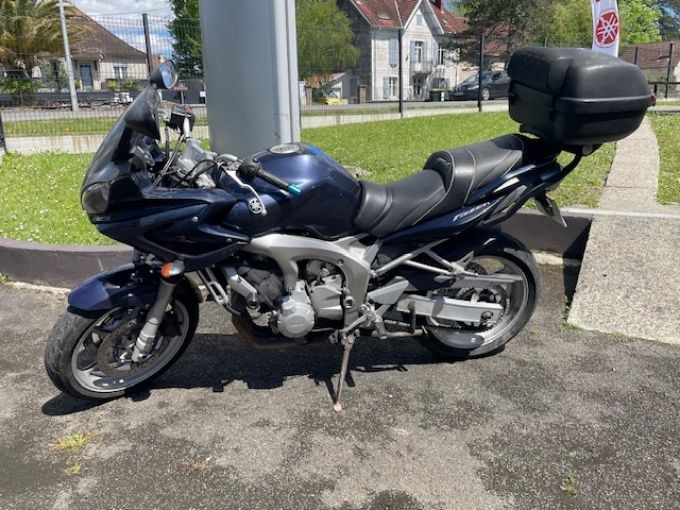 YAMAHA FZ6 600 FAZER S2 4