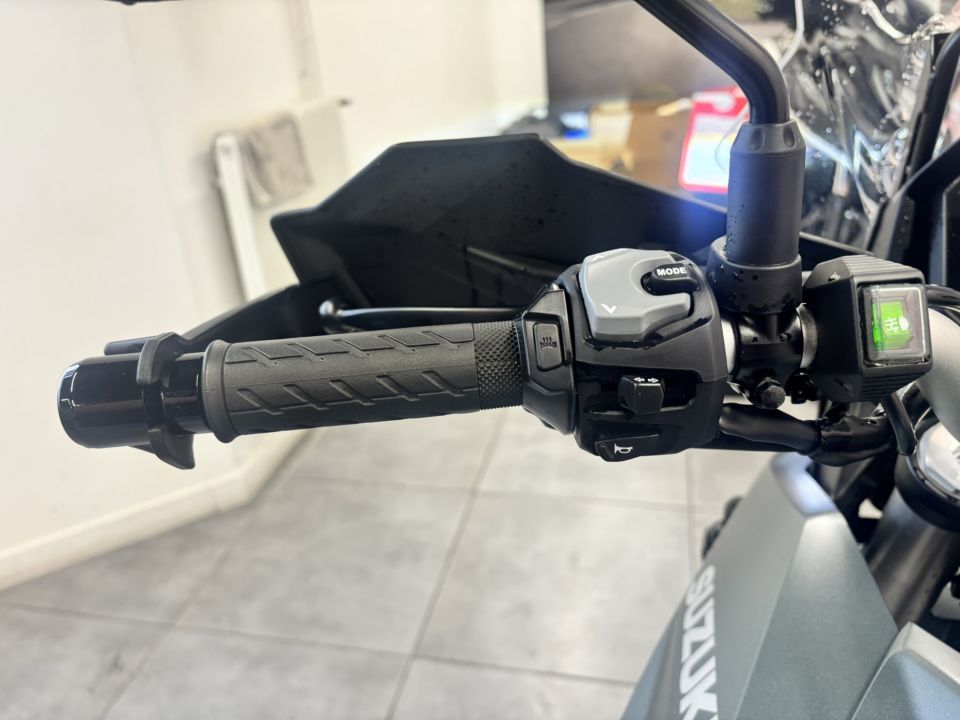 SUZUKI DL V-STROM 800DE 4
