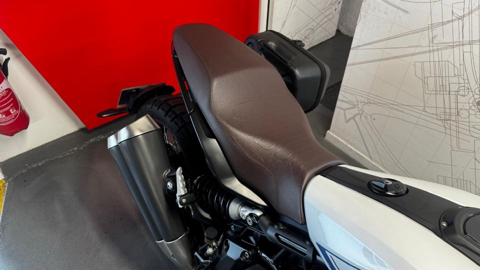 INDIAN FTR RALLY 1200 4