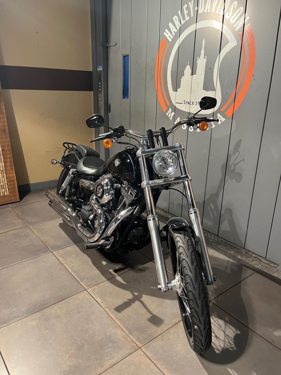 HARLEY-DAVIDSON DYNA WIDE GLIDE 1584 4