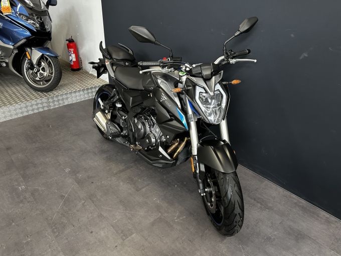 VOGE R 500 4