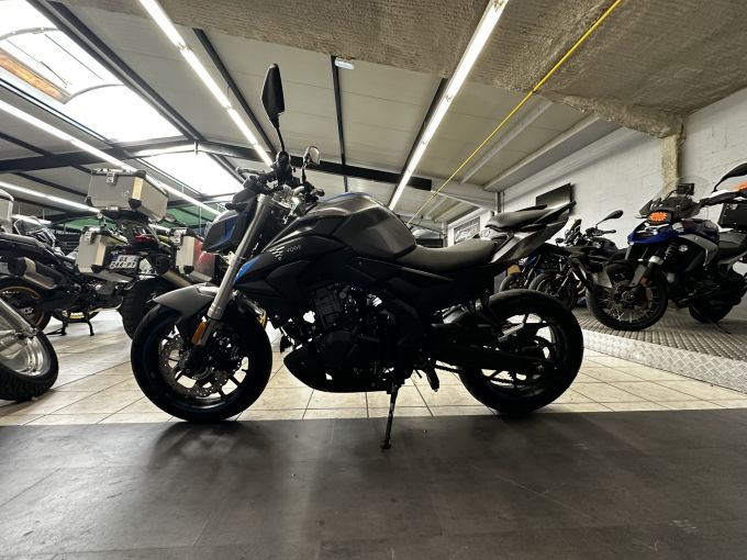 VOGE R 500 4