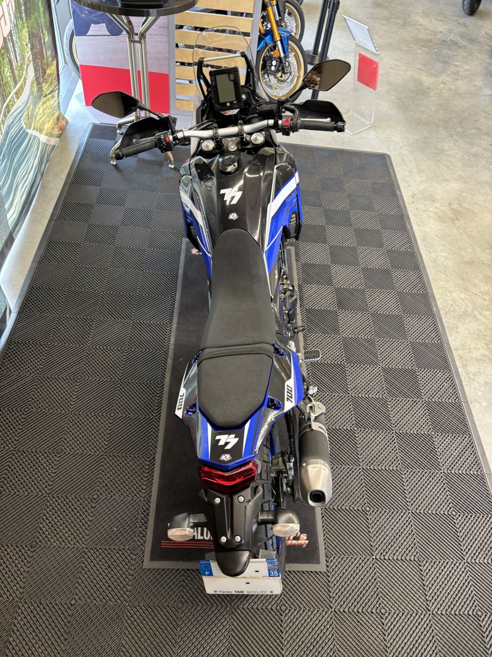 YAMAHA XTZ TENERE 700 4