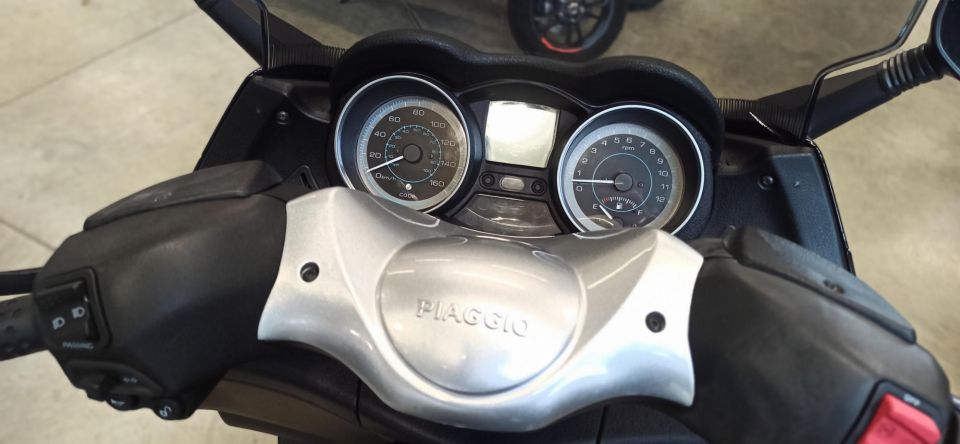PIAGGIO XEVO 125 4