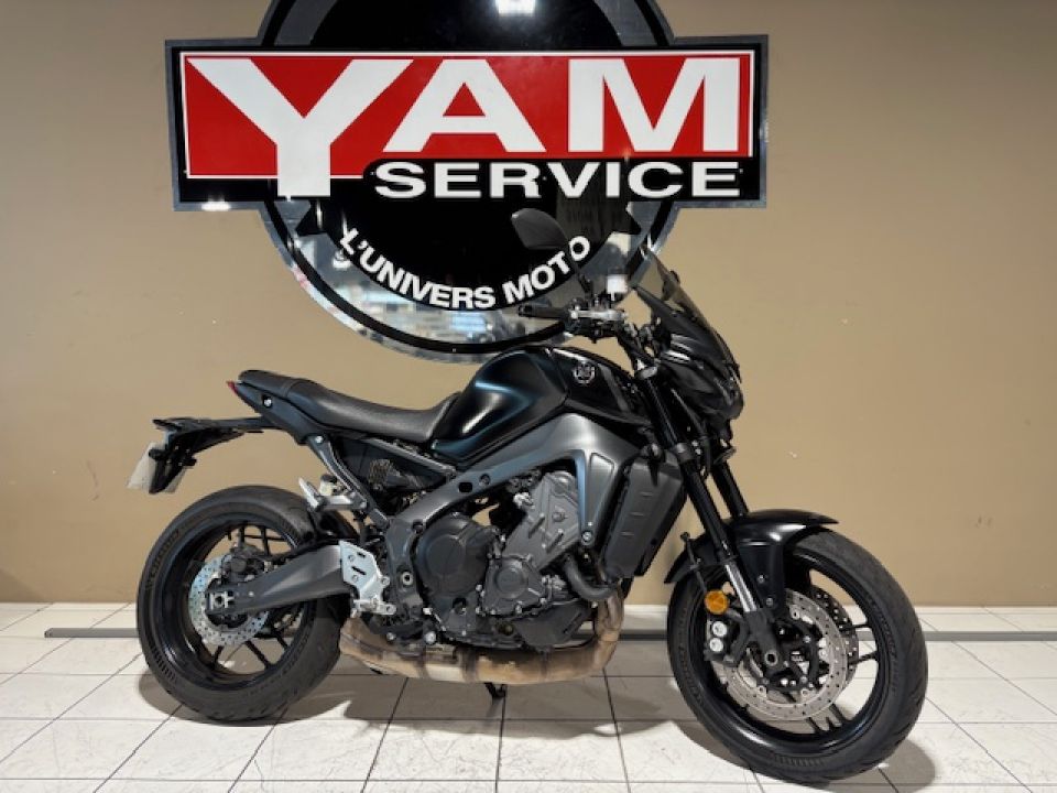 YAMAHA MT-09 4