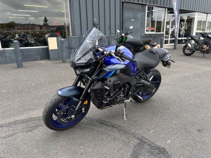 YAMAHA MT-10 4