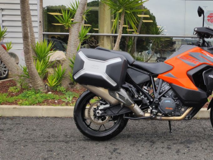 KTM 1290 SUPER ADVENTURE S 4