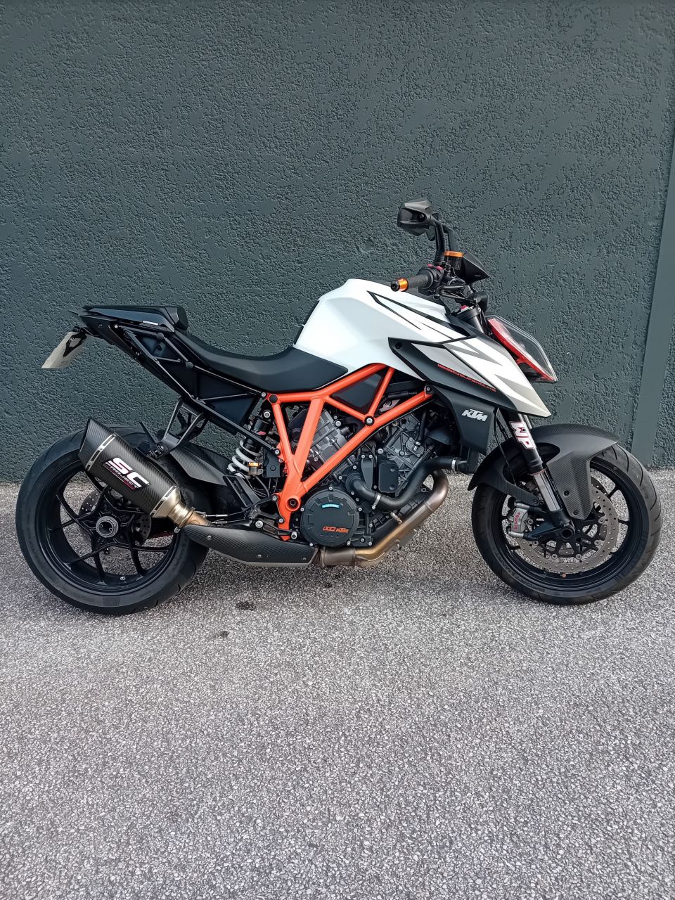 KTM 1290 SUPER DUKE R 4