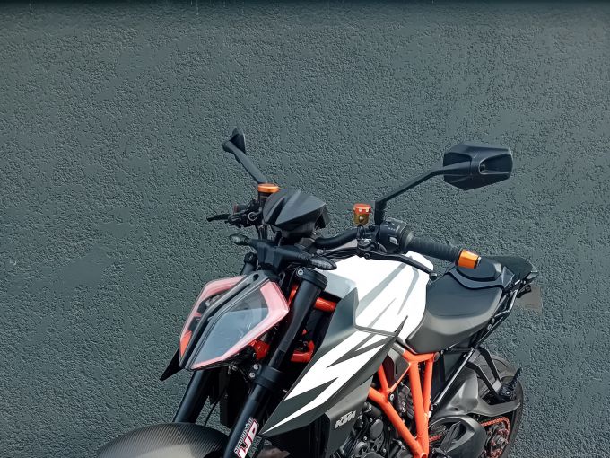 KTM 1290 SUPER DUKE R 4