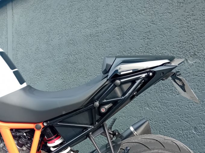 KTM 1290 SUPER DUKE R 4
