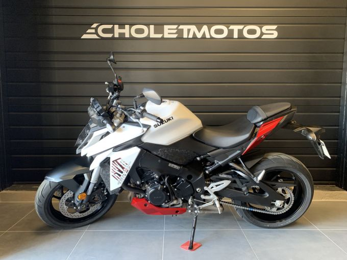 SUZUKI GSX-S 950 4