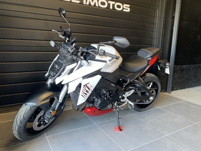 SUZUKI GSX-S 950 4