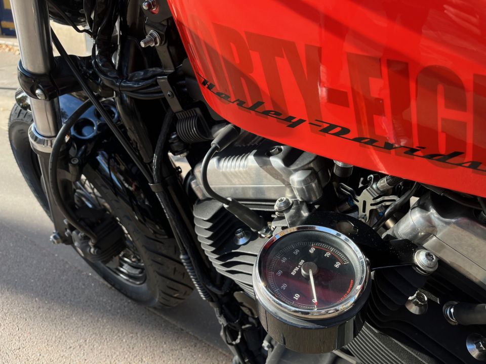 HARLEY-DAVIDSON SPORTSTER FORTY-EIGHT 1200 4