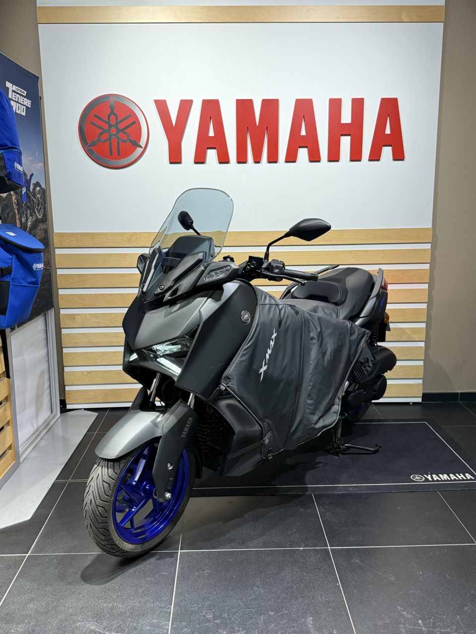 YAMAHA XMAX 125 4