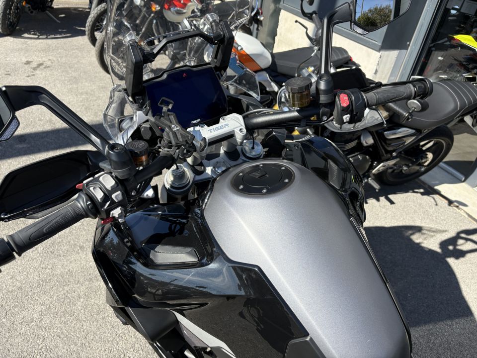 TRIUMPH TIGER 1200 GT EXPLORER 4