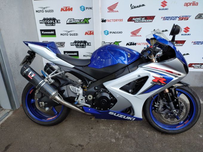 SUZUKI gsxr 1000 4