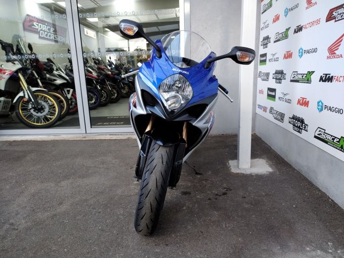SUZUKI gsxr 1000 4