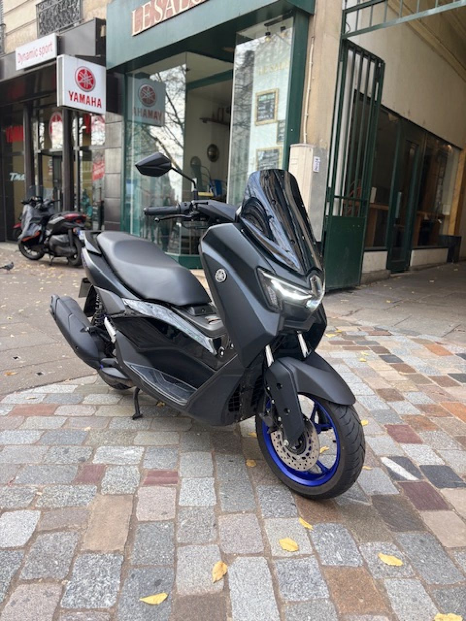 YAMAHA NMAX 125 4