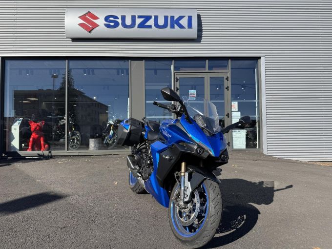 SUZUKI GSX-S 1000 GT 4