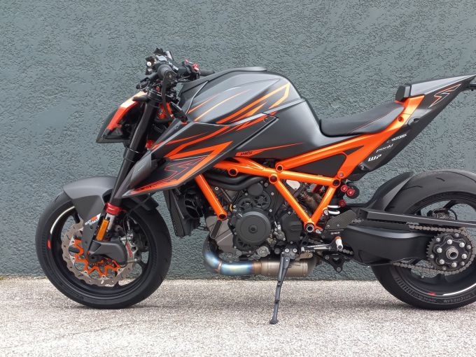 KTM 1290 SUPER DUKE RR 4
