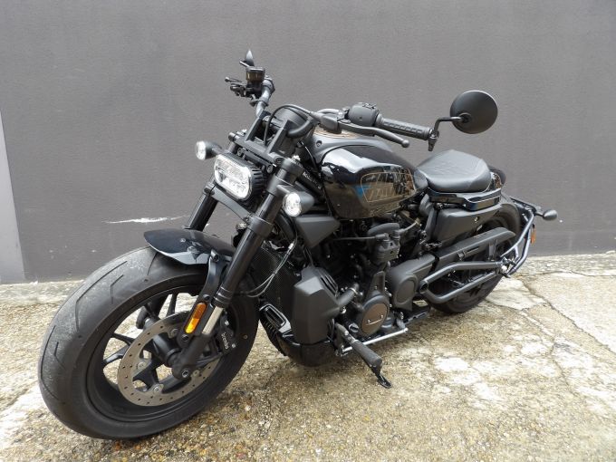 HARLEY-DAVIDSON SPORTSTER 1250 S 4
