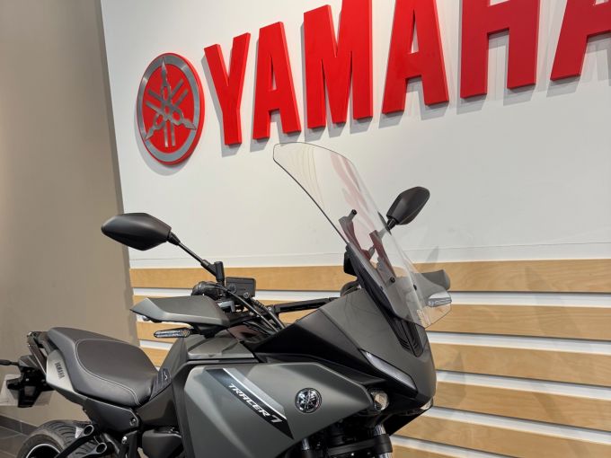 YAMAHA TRACER 7 4