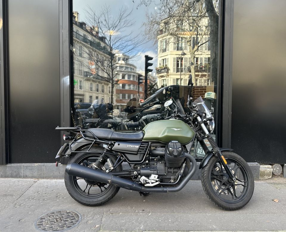 MOTO GUZZI V7 III STONE 750 4