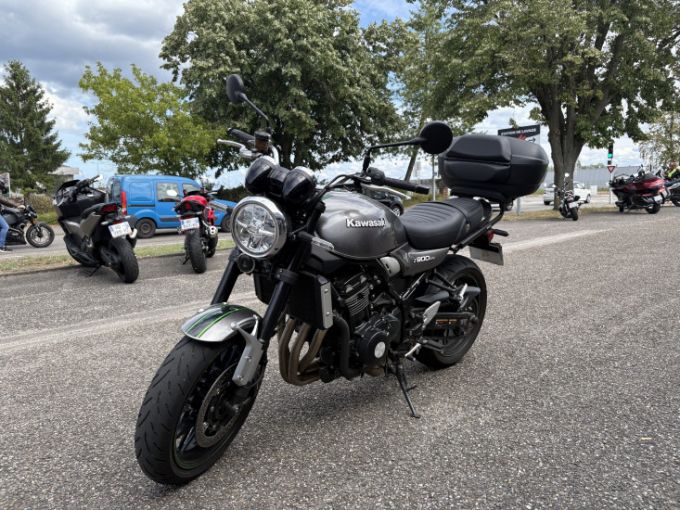 KAWASAKI Z900RS 4