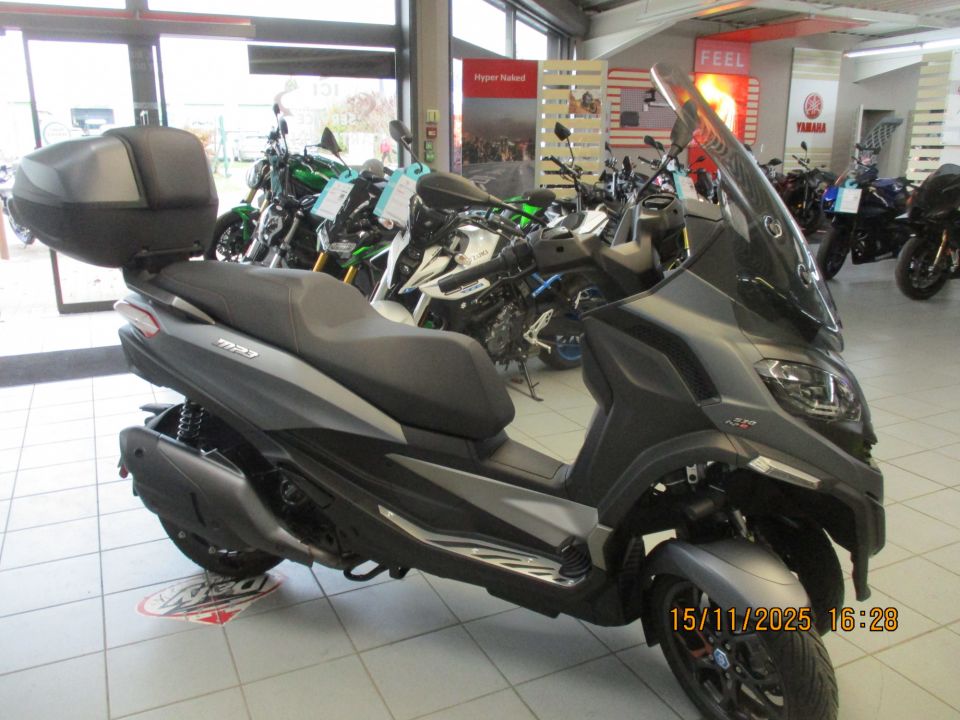 PIAGGIO MP3 530 HPE EXCLUSIVE 4
