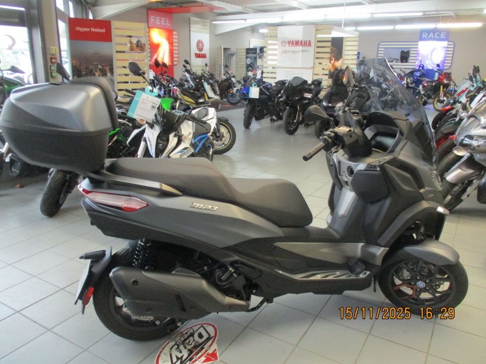 PIAGGIO MP3 530 HPE EXCLUSIVE 4