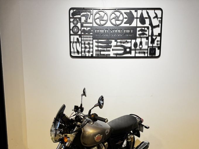 ROYAL ENFIELD INTERCEPTOR 4