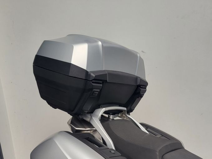 YAMAHA FJR 1300 ABS 4