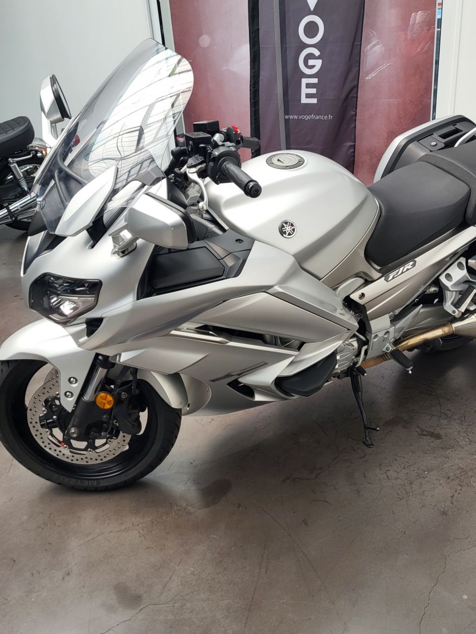 YAMAHA FJR 1300 ABS 4