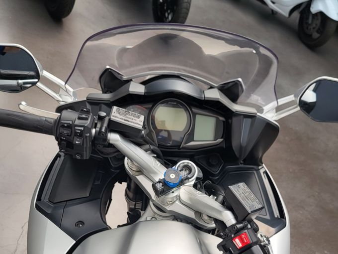 YAMAHA FJR 1300 ABS 4