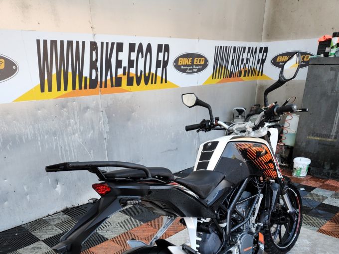 KTM 125 DUKE 4