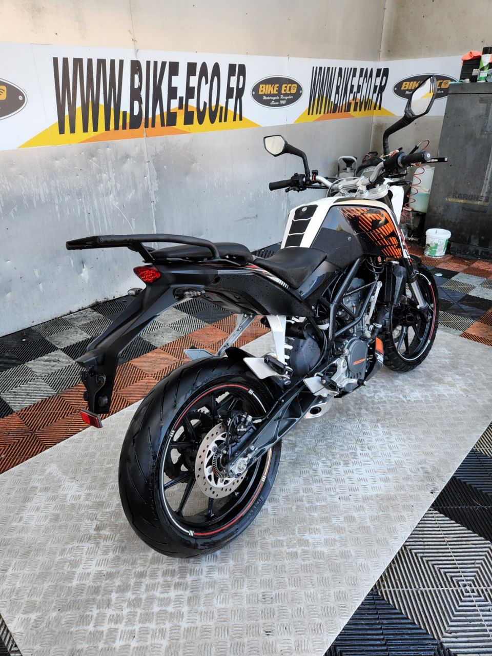 KTM 125 DUKE 4