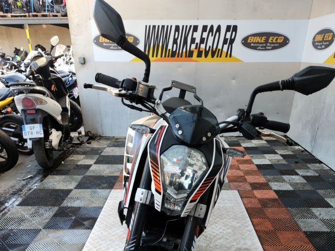 KTM 125 DUKE 4