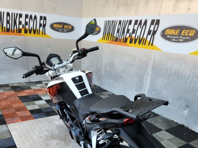 KTM 125 DUKE 4