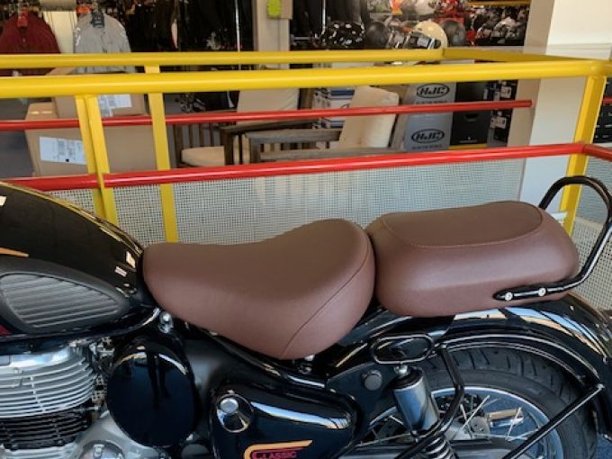 ROYAL ENFIELD CLASSIC 350 CHROME 4