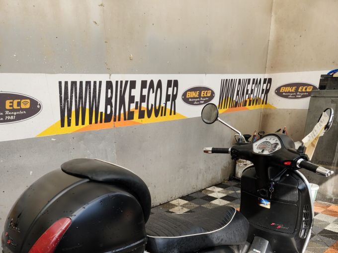 PIAGGIO VESPA 4