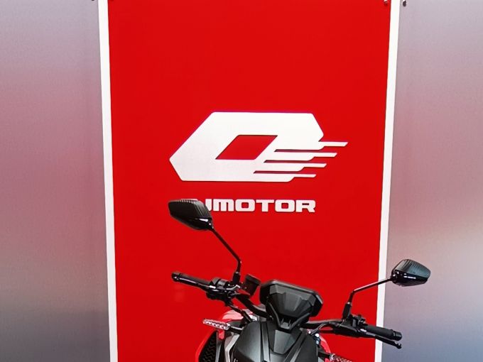 QJ MOTOR SRK800 R 4