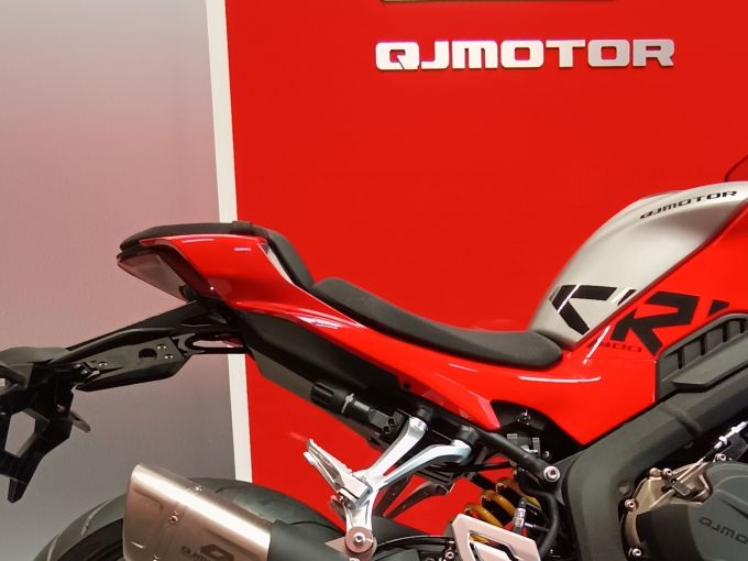 QJ MOTOR SRK800 R 4