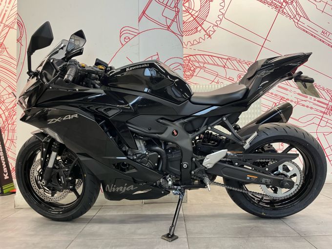 KAWASAKI Ninja ZX-4R 4