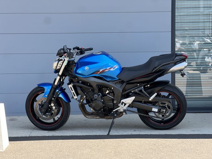 YAMAHA FZ6 600 FAZER S2 4