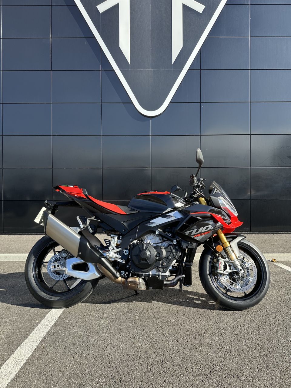 APRILIA TUONO 1100 V4 FACTORY 4