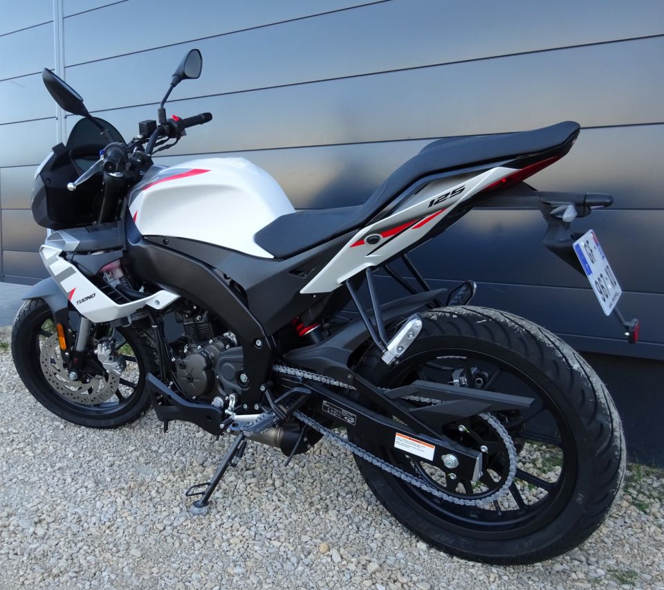 APRILIA TUONO 125 ABS 4