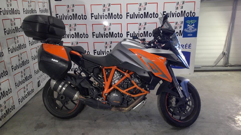 KTM 1290 SUPER DUKE GT 4