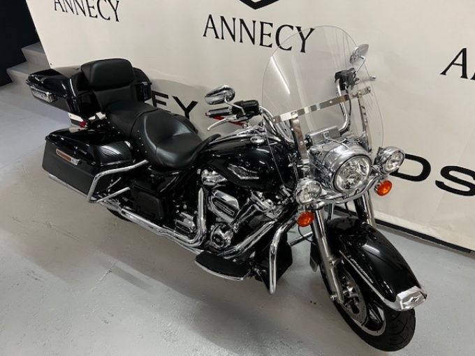 HARLEY-DAVIDSON TOURING ROAD KING 1745 4