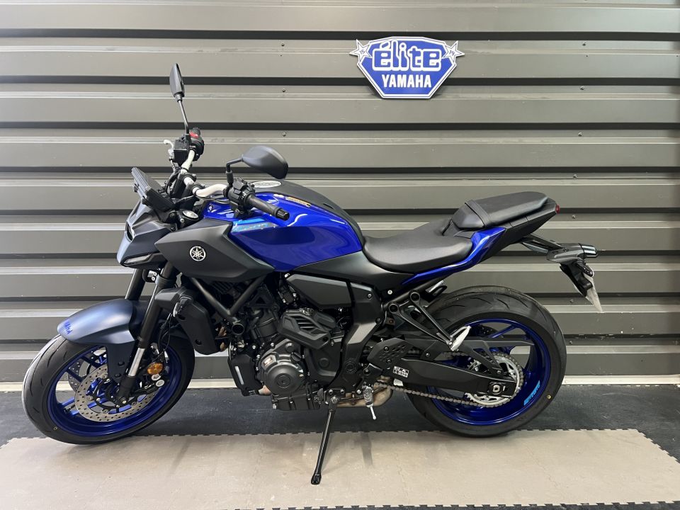 YAMAHA MT-07 Y-AMT 4